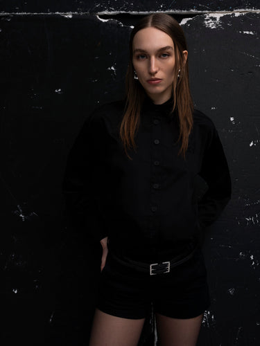 THE ESSENTIAL BLOUSE